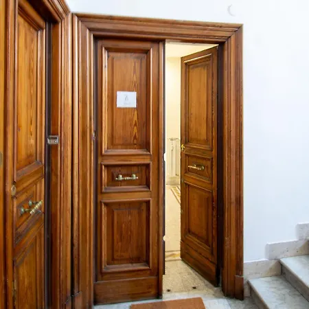 Giuliana32 Vatican *
