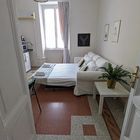 Giuliana32 شقة روما